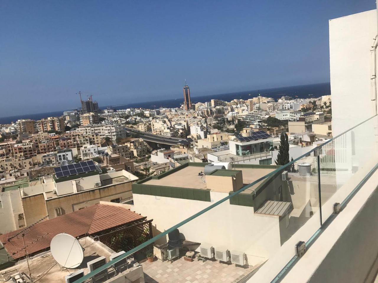 Escape To St Julians Panzió San Ġiljan Kültér fotó